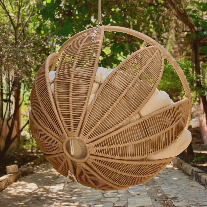 Amber Leaf Swing